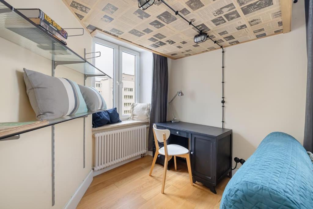 Butas Specious Studio With Entresol In City Center Wwa18